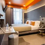 Lx Arch Hotel