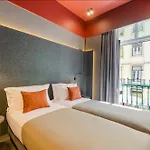 Lx Arch Hotel