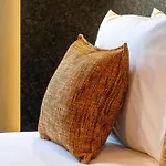 Lx Arch Hotel